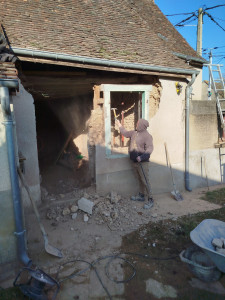 Photo de galerie - Démolition sur mur porteur 