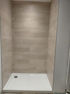 Photo de galerie - Réalisation d’une douche en 25×50 pour Allo Voisin 
