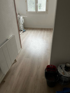 Photo de galerie - Pose de parquet stratifié 