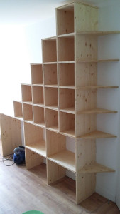 Photo de galerie - Fabrication étagère sur mesure.