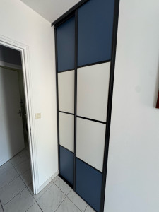 Photo de galerie - Porte de placard sur mesure 