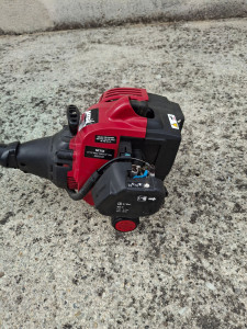 Photo de galerie - Rénovation Débroussailleuse mtd problème allumage et carburateur.Apres quelques heures de travail la machine est fonctionnel et en bonne santé ! mise en vente a 80 euro 