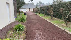 Photo de galerie - Désherbage allé 