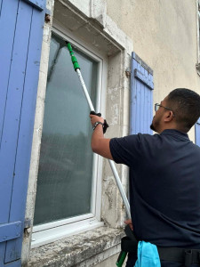 Photo de galerie - Lavage vitres au teil