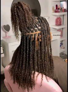 Photo de galerie - J’ai fait, j’ai fait ma coiffure, j’ai déplace partout à Paris pas d’y toucher