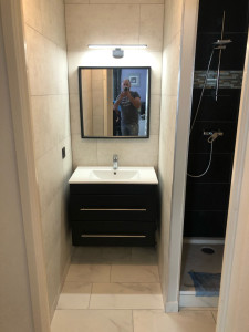Photo de galerie - Pose de meubles vasque, et panneau mural