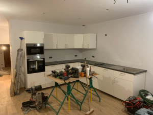 Photo de galerie - Pose de cuisine et parquet 