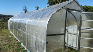 Photo de galerie - Montage serre polycarbonate 14 metre 