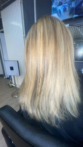 Photo de galerie - Mèche blonde 