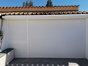 Photo de galerie - Pose de volets roulants jumellés