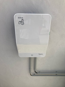 Photo de galerie - Installation d’une borne de recharge 