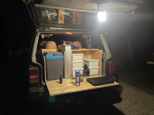 Photo de galerie - Création meuble 4x4 aménagé avec système électrique 