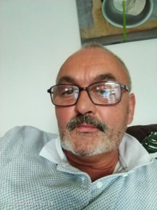 Photo de galerie - Petit travaux de menuiserie , jardin 
peinture ?