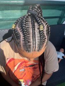 Photo de galerie - Nattes collées 