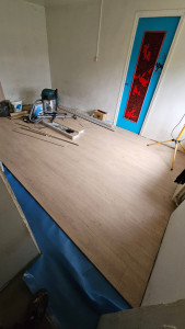 Photo de galerie - Réalisation dun pose parquet 
Regreage/sous couche / pose parquet stratifié 