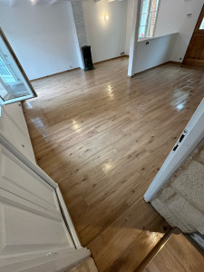 Photo de galerie -  pose carrelage imitation parquet