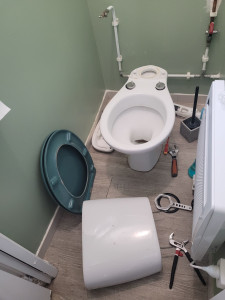 Photo de galerie - Remplacement du mécanisme complet et création d un point de puisage extérieur et robinet d arret toilette.