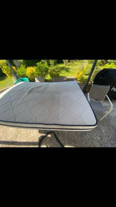 Photo de galerie - Nettoyage de matelas sur Sechéras