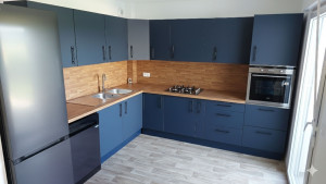 Photo de galerie - Pose de cuisine équipée en L (Brico Dépôt)