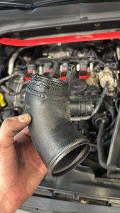 Photo de galerie - Remplacement coude admission turbo sur golf 7 gti 