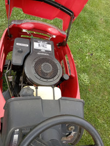 Photo de galerie - Entretien vidange filtre tracteur tondeuse 