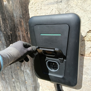 Photo de galerie - Borne de recharge Hager Witty 7 kW