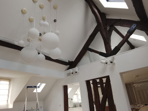 Photo de galerie - Problème de circuit électronique instalation de Spot réglable peinture dé plafond vernis poutre porter 