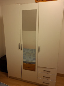 Photo de galerie - Démontage et évacuation d'armoire en déchetterie 