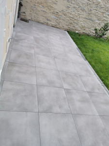 Photo de galerie - Pose carrelage sur terrasse 