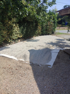 Photo de galerie - Pose de gravier , reprise des pentes