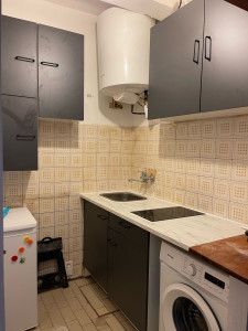 Photo de galerie - Montage d’une petite cuisine 