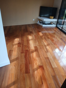 Photo de galerie - Je suis parqueteur professionnel spécialisé dans la pose, la rénovation et l’entretien que ce soit pour la pose de parquet massif, contrecollé 