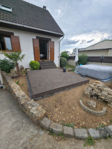 Photo de galerie - Pose terrasse sur plot