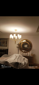 Photo de galerie - Montage des miroir +les lampes 
tableau  décoration 
