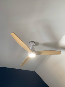 Photo de galerie - Pose de ventilateur suspendu