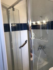Photo de galerie - Installation cabine de douche 