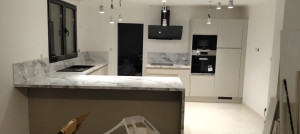 Photo de galerie - Pose d'une cuisine 