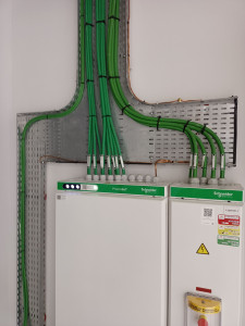 Photo de galerie - Déposer et installer une armoire électrique