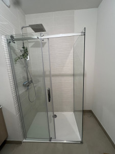 Photo de galerie - Montage cabine de douche 