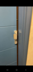 Photo de galerie - Installation cornière antin pince 