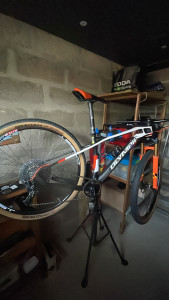 Photo de galerie - Révision VTT avec changement de cassette, réglage vitesse et frein. 