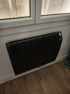 Photo de galerie - Pose d'un radiateur 