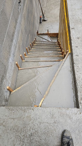 Photo de galerie - Coffrages escaliers Coulée de béton