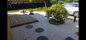 Photo de galerie - Réalisation d'une terrasse et aménagement paysager 