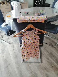 Photo de galerie - Robe petite fille fait main débutant
