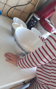 Photo de galerie - Activité pate as crêpes avec un enfant de 5 ans 