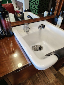 Photo de galerie - Entretien Salon de Coiffure