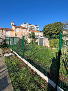 Photo de galerie - Création de clôture rigide avec soubassement 