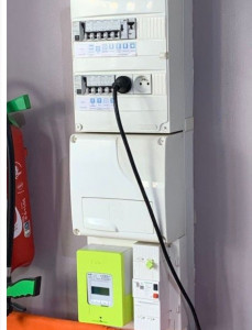 Photo de galerie - Installation d'un tableau électrique avec tableau de communication pour l'ADSL et la TNT