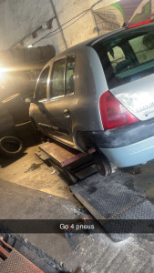 Photo de galerie - Changement triangle rotules de direction et coupelle d’amortisseur 